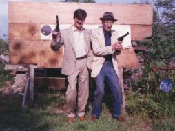 Jorge García-Robles tuvo la oportunidad de conocer al escritor estadounidense, William Burroughs. Vía @humanoidem ESPECIAL /