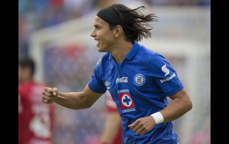 En días pasados trascendió que el elemento del Cruz Azul, Gerardo Flores, estaba en la mira de los rojiblancos. ARCHIVO /
