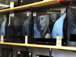 En Nuevo Laredo se tiene previsto que durante 10 días se entreguen 21 mil 441 televisores digitales. ARCHIVO /