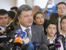 De confirmarse el triunfo de Poroshenko, no se requerería una segunda vuelta en las elecciones presidenciales. EFE /