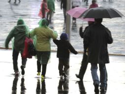 El huracán Amanda de categoría cuatro aparecerá después de medio causando lluvias fuertes en Jalisco. ARCHIVO /