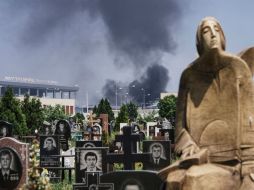 El aeropuerto internacional de Donetsk dejó de operar esta mañana por exigencia de los rebeldes prorrusos. AFP /
