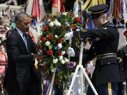 Barack Obama dirige la conmemoración del Memorial Day en en el cementerio de Arlington, Virginia. AP /