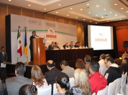 Este lunes se realizó el Segundo Foro Internacional de Dengue en Jalisco, organizado por la SSJ. ESPECIAL /
