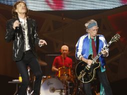 Jagger es elogiado por saludar en noruego al público resaltando lo 'fantástico' que era volver a tocar en ese país. AP /