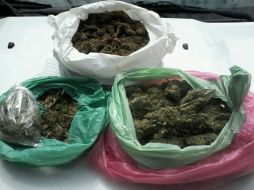 En la revisión, al detenido se le encontró un kilogramo de mariguana. ESPECIAL /