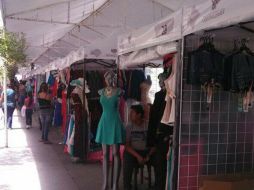 Los comerciantes permanecerán en las calles de Zaragoza y Santa Mónica por el plazo de un año y medio.  /