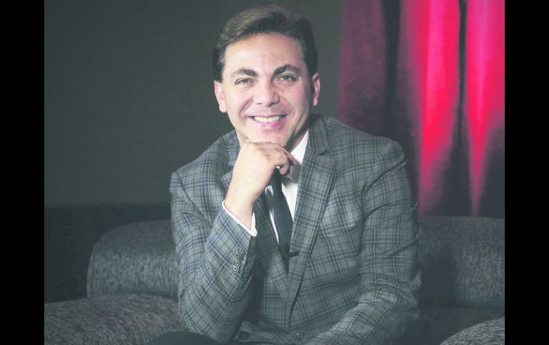 Cristian Castro explica que Twitter le sirve para expiar sus emociones cuando está enfadado o cuando se siente romántico.  /