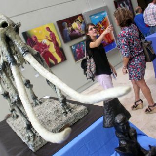 Creadores jaliscienses pueden ir buscando mecenas