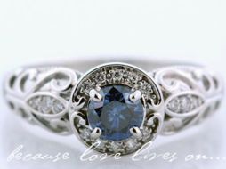 LifeGem es una compañía fundada hace 13 años que convierte el cabello en pequeños diamantes. ESPECIAL /