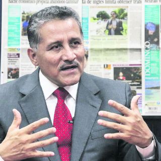 Arturo Zamora vuelve al Senado; aún no hay relevo