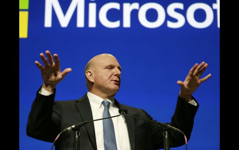 Ballmer, ex director general de Microsoft incursionará en el basquetbol. AP /