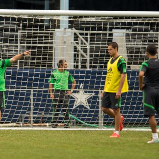 México cierra su preparación para duelo ante Ecuador