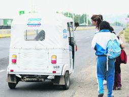 Uno de cada 10 mototaxis operará en el nuevo modelo, estima el diputado Martín López Cedill.  /