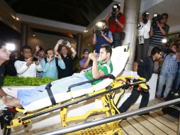 La ambulancia que trasladaba a Montes arribó al hospital a la 1:25, media hora después el futbolista fue ingresado al quirófano.  /