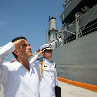 Peña da cuatro ejes para el desarrollo marítimo de México