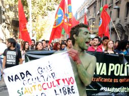 Bajo el lema 'Cultiva tus derechos' y convocados por la organización Movimental, miles de personas se manifestaron de forma pacífica. EFE /