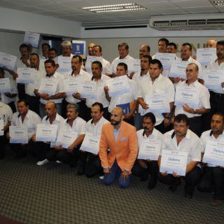 Certifican a 80 operadores del transporte público