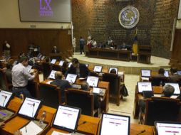 El Poder Legislativo ha presentado algunos avances, lograron reducir su deuda con el IMSS, Pensiones y con varios proveedores. ARCHIVO /