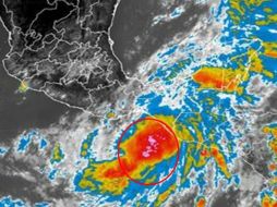 El fenómeno meteorológico se localiza a 365 kilómetros al sur de Oaxaca. TOMADA DE @conagua_clima  /