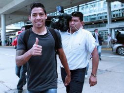 Javier Aquino, arribando a Chicago para incorporarse con el Tri. NTX /