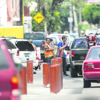 Franeleros y ambulantes meten en aprietos al Ayuntamiento