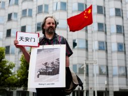 Manifestantes recuerdan la represión de Tiananmen. AP /