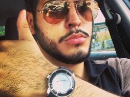 A diferencia de su hermana, Sergio no sube tantas fotografías con pistolas u hombres armados, sólo de su vida y lujos. ESPECIAL /