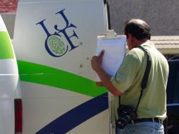 Al sitio arribó personal de la Fiscalía y del Servicio Médico Forense para hacerse cargo del servicio. ARCHIVO /