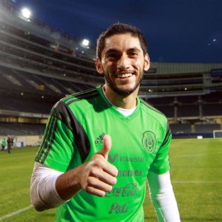 Jesús Corona no siente seguro el puesto en el Tri