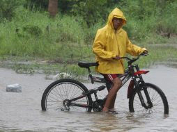 El paso de la tormenta tropical ''Boris'' provocó daños en la infraestructura carretera de Chiapas. NTX /