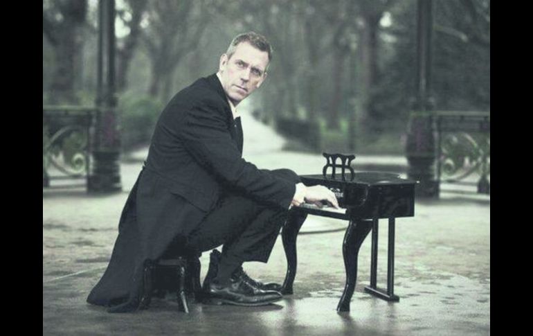 El actor, escritor y músico Hugh Laurie se presentará el próximo 11 de junio en el Teatro Diana. TWITTER  /