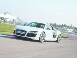 La cereza. El R8 fue uno de los invitados a este festín de velocidad. ESPECIAL /