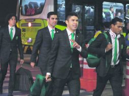 La delegación mexicana arribó con buen ánimo ayer a Brasil. El próximo viernes debuta en el Mundial ante Camerún en Natal. AP /