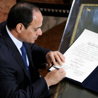 Al Sisi jura como presidente de Egipto