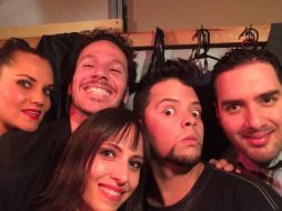 En la imagen Ulises Ávila, Larisa Mendizabal, José Antonio de la O, elenco de la obra teatral. Tomada de @UlissesAvila. ESPECIAL /