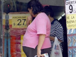 Las mujeres obesas son más propensas a presentar enfermedades como la diabetes y la hipertensión. ARCHIVO /