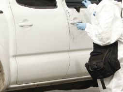 Agentes de las distintas corporaciones y del Ejército Mexicano realizan las primeras investigaciones. ARCHIVO /