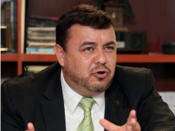 Almeida Estrada afirma que es prioridad rehabilitar la línea dorada. ARCHIVO /