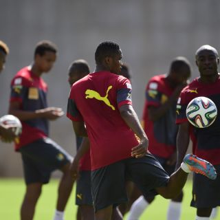 Camerún olvida a dos jugadores