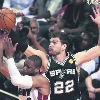 Los Spurs le regresan la 'cortesía'