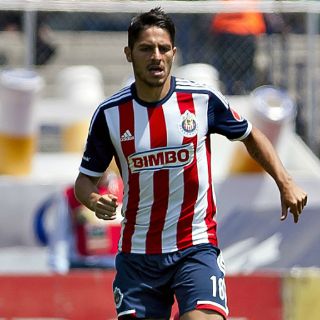 El 'Tepa' Solís ve cerrada la competencia en Chivas