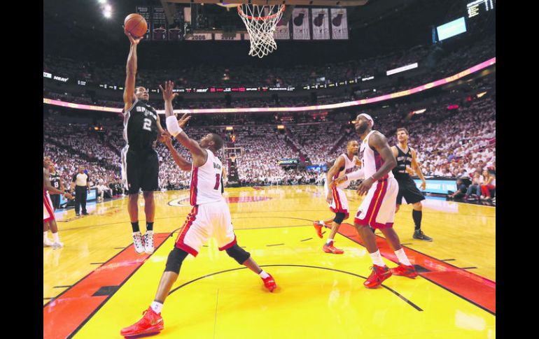 El Heat está abajo 2-1 en la serie ante los Spurs luego de la derrota en el tercer partido. AFP /
