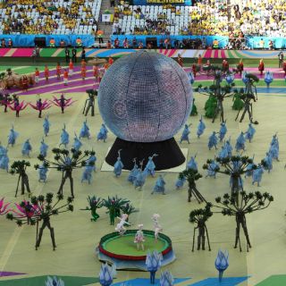 Brasil inaugura su Mundial con gran color