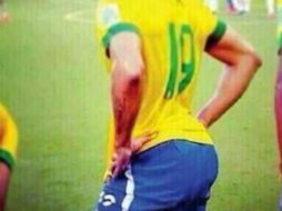 Imagen de uno de los memes del brasileño. ESPECIAL /