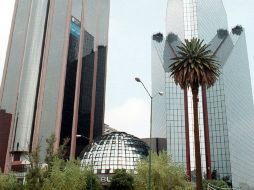 Al interior de la bolsa se negocia un volumen de 944.41 mil títulos, por un importe de 43 mil 033 millones de pesos. ARCHIVO /