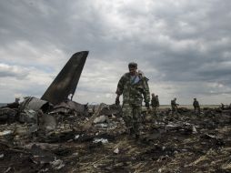 El avión militar fue derribado por un misil cuando aterrizaba en el aeropuerto de Lugansk. AP /