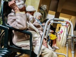 Existe un conjunto de prejuicios, estereotipos y discriminaciones que se aplican a los ancianos sólo por su edad. ARCHIVO /