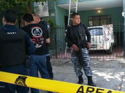 Agente de la Fiscalia Central de Jalisco acudieron para iniciar con las investigaciones del caso.  /