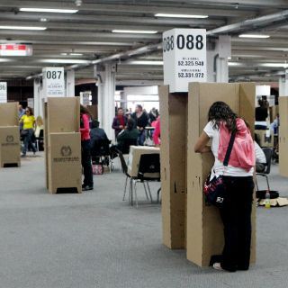 Colombia elige presidente en comicios clave para la paz